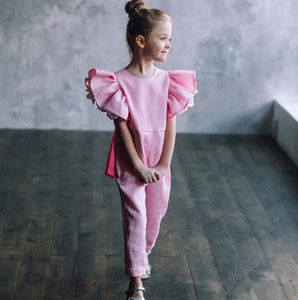 OEM ODM pagliaccetto per bambini rosa manica volante in <span class=keywords><strong>pizzo</strong></span> con Splicing dietro cinturini Casual tuta <span class=keywords><strong>di</strong></span> lino per bambini <span class=keywords><strong>tutina</strong></span> per ragazze - Product Image 5