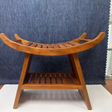 Tabouret de salle de bain courbé