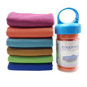 Toalla Deportiva Refrescante de Microfibra, Super Absorbente, para Gimnasio y Cuello, Diseño Cuadrado Comprimido, para Playa y Uso al Aire Libre, Venta al Por Mayor - Product Image 1