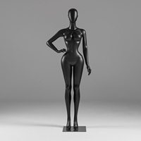 Ensemble de mannequins féminins corps entier de couleur chair européenne avec maquillage et support de présentation du visage