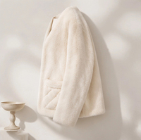 Manteau court de luxe pour femme en fausse fourrure de vison, col en V, devant ouvert, matelassé losanges, poches plaquées, coupe ample, vêtement d'extérieur d'hiver