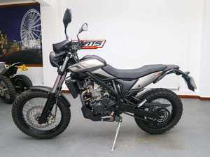 AUTHENTIQUE OFFRE Nouveau B E t a ALP X 4T 350 TE Euro 5 Enduro Motorcycle - 348cc 4-Stroke Engine - Product Image 2