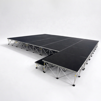 Plateforme de scène pliable d'extérieur avec podium en aluminium, idéale pour les événements.