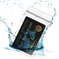 Vente en gros pas cher Porte-cartes vertical en plastique PVC transparent Porte-passeport PVC en plastique souple Porte-badge porte-cartes d'identité