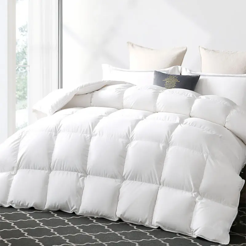 High quality Hot Sale Bedroom plain luxury bedding designer comforter sets white king size comforter set