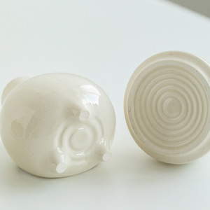 Biểu Tượng Tùy Chỉnh Phong Cách Bắc Âu Bóng Trắng Gốm Ống Khói Dầu Burner Handmade Khuếch Tán Hương Liệu Cho Yoga Thiền Thư Giãn - Product Image 3