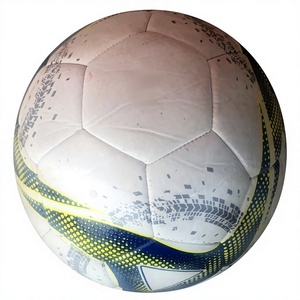 Balón de Fútbol de Calidad Profesional, Tamaños 4 y 5, Material PU, Logotipo Personalizado, Alta Retención de Aire, Balón de Entrenamiento y Partido - Product Image 1