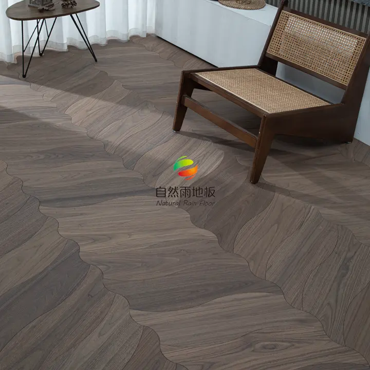 Factory Sale Bright Color And High Quality Oak New Design Shaped Chevron Parquet Wood Flooring Leaf Engineered Wood Flooring