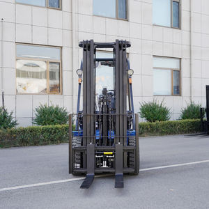 Дизельный вилочный погрузчик 2 тонны, высота подъема 3 метра, 3-секционная мачта свободного подъема, прочная конструкция для пересеченной местности и фермерских работ - Product Image 2