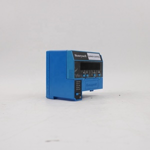 Contrôleur de brûleur Honeywell RM7800L1053 120V - Product Image 5