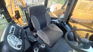 Retroexcavadora Usada de la Marca JCB, Fabricada en Inglaterra, con Tracción en las Cuatro Ruedas, Modelo JCB 4CX, con Calidad Excepcional - Product Image 5