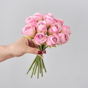 Décor à la maison 12 têtes bouquet de roses fleurs en soie artificielles faites à la main rose blanc couleur roses mini bouquet de roses - Product Image 1