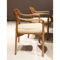 Chaise de salle à manger de luxe personnalisée pour hôtel, café, restaurant, structure en bois, siège rembourré, mobilier de restaurant moderne
