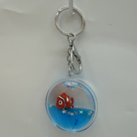 Porte-clés rond en acrylique liquide, breloque personnalisée avec sangle, paillettes, poisson, pingouin, ours, Père Noël pour cadeau souvenir