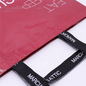 Sacolas de Compras Reutilizáveis Personalizadas em PP Laminado com Logo Impresso - Product Image 4