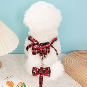 Arnés y Correa para Gato con Diseño de Copo de Nieve Navideño, Diseño en Forma de I para Pecho y Espalda, Material de Poliéster para Caminar de Forma Segura - Product Image 2