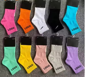 ถุงเท้ากีฬาคุณภาพสูงสำหรับผู้ชายและผู้หญิง ยี่ห้อใหม่ ขายส่ง มีหลายสีให้เลือก - Product Image 2