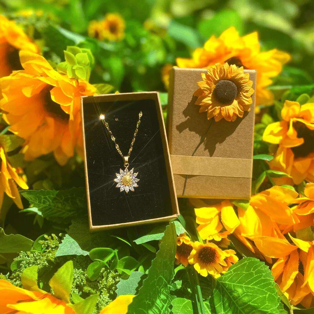 Necklace + Card Gift Box