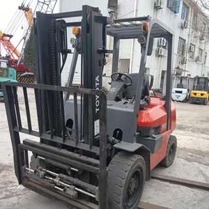 Chariot élévateur diesel 4x4 d'occasion de haute qualité avec mât à deux étages pour les industries de la construction et agricoles - Product Image 5