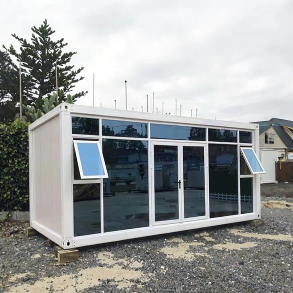 YT Luxury Prefabricated Flat Packaging Container Houses Mobile Office Warehouse Meeting Room Storage Boxes for Hotel Application