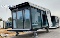 Maison de conteneur à capsule spatiale préfabriquée de luxe moderne, adaptée à une personne seule pour la vie en plein air et le tourisme