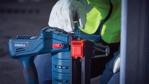 18V DIY Steel Nail Gun with Brushless Motor 2.0AH Battery 2 in Nail Capacity - Product Image 2