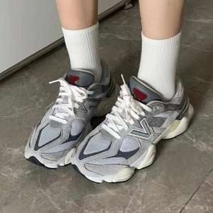 Zapatos Deportivos de Diseño Personalizado de Lujo para Exteriores, Zapatos Casuales Retro Antideslizantes para Correr, Zapatos de Moda para Caminar 9060 para Hombre y Mujer - Product Image 2