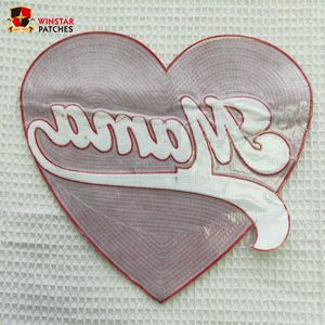 Personalizado al por mayor de alta calidad corazón brillo lentejuelas grande Chenille Mama letras bordado hierro en parches para ropa - Product Image 4