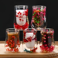 Carafe en verre borosilicate esthétique à motif floral, avec fleurs séchées, distributeur isotherme à double paroi, compatible lave-vaisselle et micro-ondes