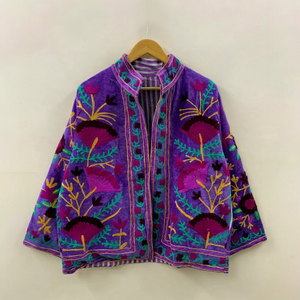 Chaqueta Vintage de Terciopelo Morado con Bordado Floral a Mano, Estilo Suzani, Frente Abierto, Estilo Cachemir, Boho Étnico, Abrigo de Invierno - Product Image 1