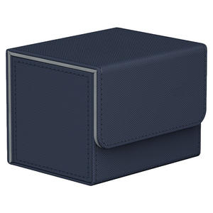 Boîte de rangement professionnelle pour cartes TCG, capacité 120 cartes à pochettes individuelles, en cuir PU durable, avec harnais et intérieur en velours satiné - Product Image 3