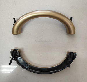 Asa de Ataúd de Plástico Dorado Reforzada, Asa Giratoria Resistente para Ataúd, Herrajes para Ataúd Estilo Europeo - Product Image 2
