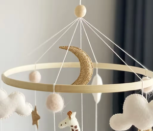 Mobile per Culla con Animali Neutri dell'Africa, Mobile in Feltro Safari con Giraffa, Zebra ed Elefante - Product Image 6