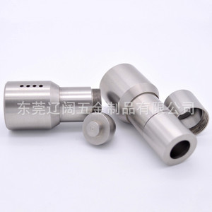 Pièces usinées sur mesure en acier inoxydable, diamètre max. 150 mm, finition de précision sur tour CNC - Product Image 1
