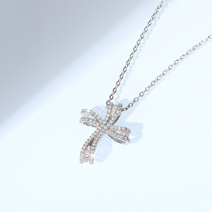 Collana con ciondolo a croce per donna, gioielli semplici e alla moda, regalo per l'uso quotidiano - Product Image 6