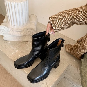 Bottines à plateforme pour femmes d'hiver sur mesure de haute qualité, chaussures habillées en cuir PU, talons aiguilles à fermeture éclair latérale - Product Image 4