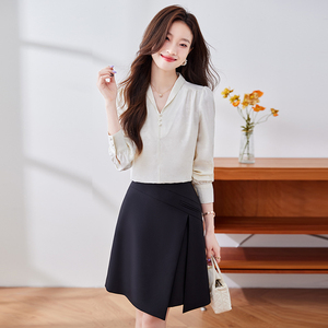 Blus kerah warna polos wanita, kemeja kemeja putih lengan panjang leher-v untuk perempuan - Product Image 6
