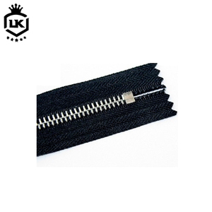 Lanke may mặc Zip trượt không khóa sơn bán buôn sáng bóng nickle thường xuyên dây kéo <span class=keywords><strong>puller</strong></span> #5 Brass đóng End kim loại dây kéo - Product Image 3