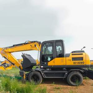 Excavatrice sur roues haute performance XE180WD, 18 tonnes, transmission 4x4 pour opérations rapides en milieu urbain et routier - Product Image 2