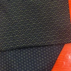 Китайский поставщик Снежный дизайн 150 см металлик горячее тиснение 100% хлопчатобумажная ткань для рождественских украшений футболка