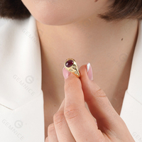 Bague Chevalière Gemnel en Argent 925 Anti-ternissement, Style Vintage Étoile Éclatante, avec Cabochon Ovale en Pierre Rubis, Bijou pour Femme