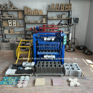 Giá thấp phù hợp để sản xuất gạch xi măng Máy làm gạch có thể sản xuất gạch khác nhau bằng cách thay đổi khuôn - Product Image 3