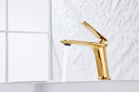 Robinet de lavabo en laiton à poignée unique, chromé, à montage sur plan, cartouche céramique chaude/froide, options hautes/standard pour les salles de bain d'hôtel et de maison