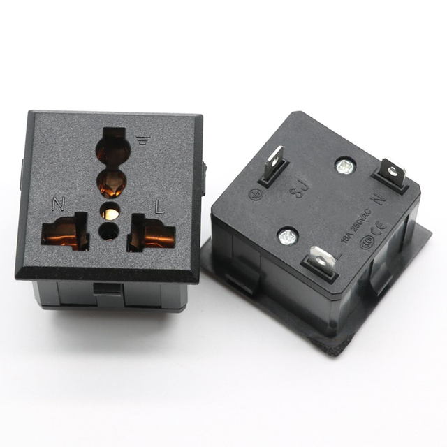 High Quality AC Power Inlet 2 Pin Embed Uk Plug 16amp Female Industrial Wall 3 Pin Socket