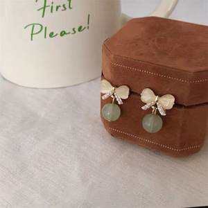 Pendientes de nuevo estilo 2026 para venta al por mayor, versión coreana, pendientes de flores verdes para niñas - Product Image 6