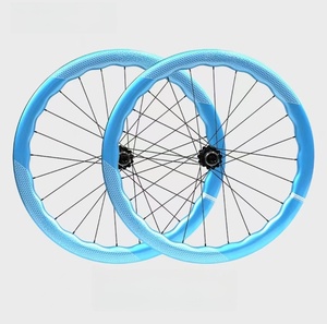 Paire de roues 700C avec frein à disque Matériau de <span class=keywords><strong>jante</strong></span> en fibre de <span class=keywords><strong>carbone</strong></span> pour vélos de route et <span class=keywords><strong>BMX</strong></span> pour vélo à disque en <span class=keywords><strong>carbone</strong></span> - Product Image 5