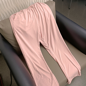 Conjunto de Pijama de Seda de Leche para Mujer con Logotipo Personalizado, Cómodo y Suave - Product Image 4
