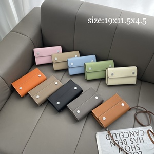 Portefeuille pour <span class=keywords><strong>femme</strong></span> en <span class=keywords><strong>cuir</strong></span> véritable avec logo personnalisable, <span class=keywords><strong>sac</strong></span> à bandoulière pour téléphone portable, <span class=keywords><strong>sac</strong></span> à main pour <span class=keywords><strong>femme</strong></span>, nouveau style, sacs messagers à bandoulière - Product Image 6