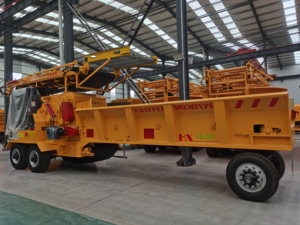 Broyeur <span class=keywords><strong>de</strong></span> <span class=keywords><strong>bois</strong></span> industriel à moteur diesel, déchiqueteur <span class=keywords><strong>de</strong></span> <span class=keywords><strong>bois</strong></span> économique, broyeur <span class=keywords><strong>de</strong></span> briquettes <span class=keywords><strong>de</strong></span> <span class=keywords><strong>bois</strong></span> pour les déchets forestiers - Product Image 2