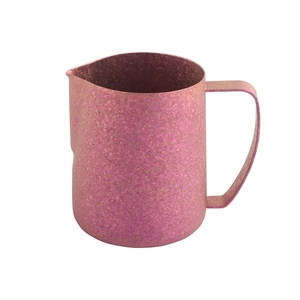 Pichet à mousse de lait en titane pur écologique de 20 onces pour l'art latte - Product Image 1